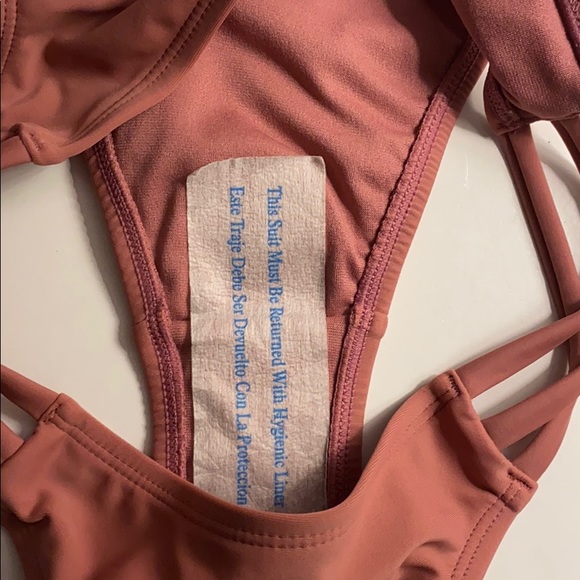 NWOT (Has liner) bathing suit bottoms - Picture 2 of 2